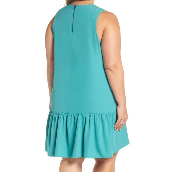 CHELSEA28 Ruffle Back Shift Dress (Plus Size) - Picture 2 of 6